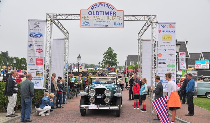 Dit jaar gaat het Oldtimer Festival Huizen weer door, inclusief de Spietentocht voor deelnemers.