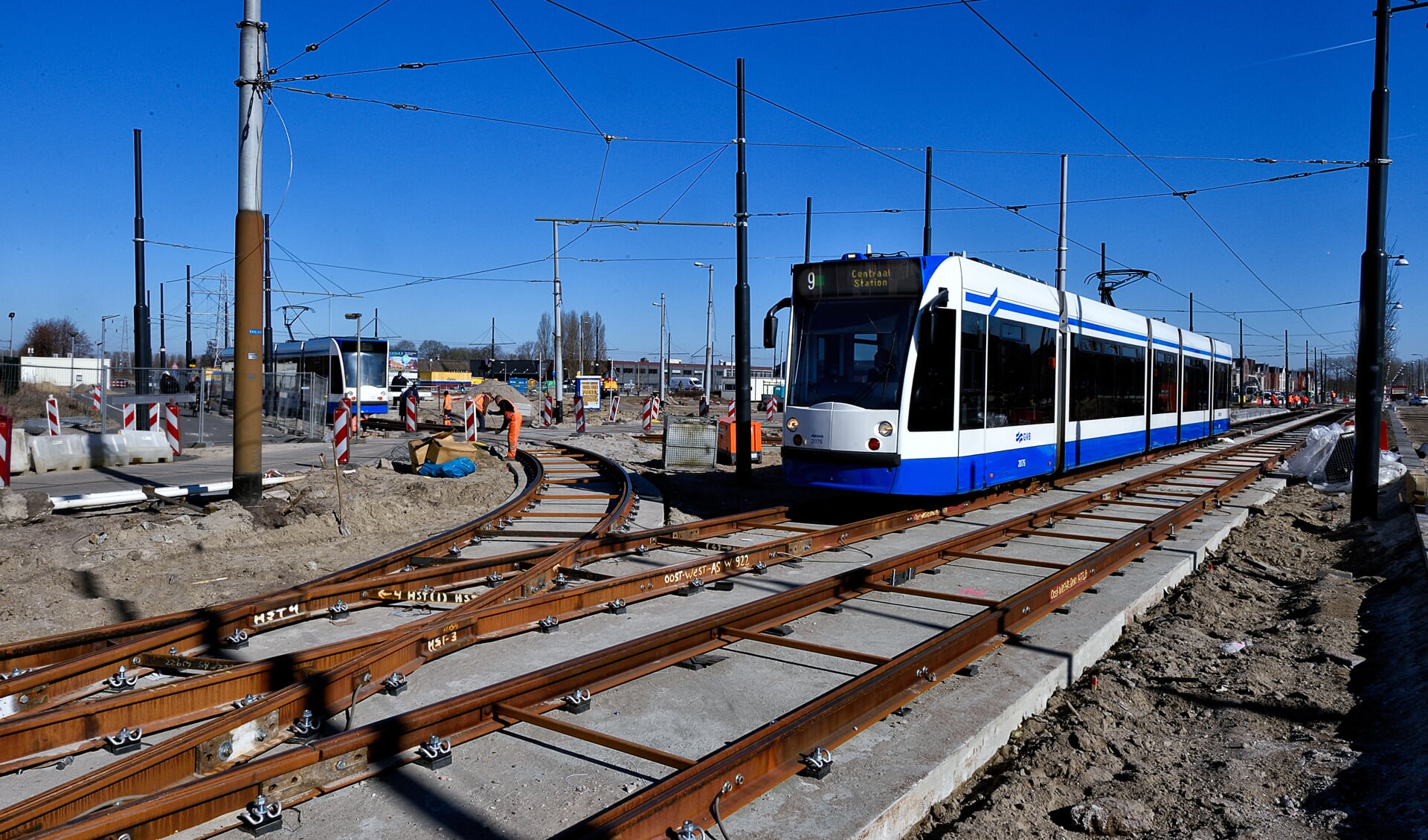 Een van de plannen: Tram 9 bij de Diemense Sniep zou via de McDonald's en de N236 naar Weesp kunnen gaan. 