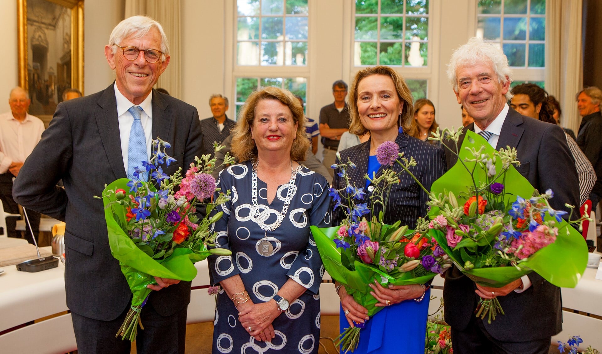 Ton Stam, Rinske Kruisinga, Karin van Hunnik en Peter Calis vormen het nieuwe college van burgemeester en wethouders.