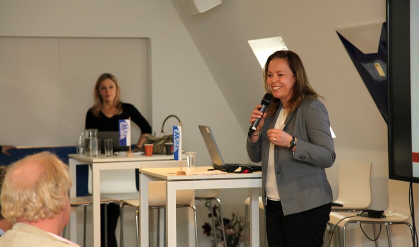 Wethouder Astrid Heijstee krijgt Economische Zaken, haar partijgenoot John Vos Ruimtelijke Ordening.