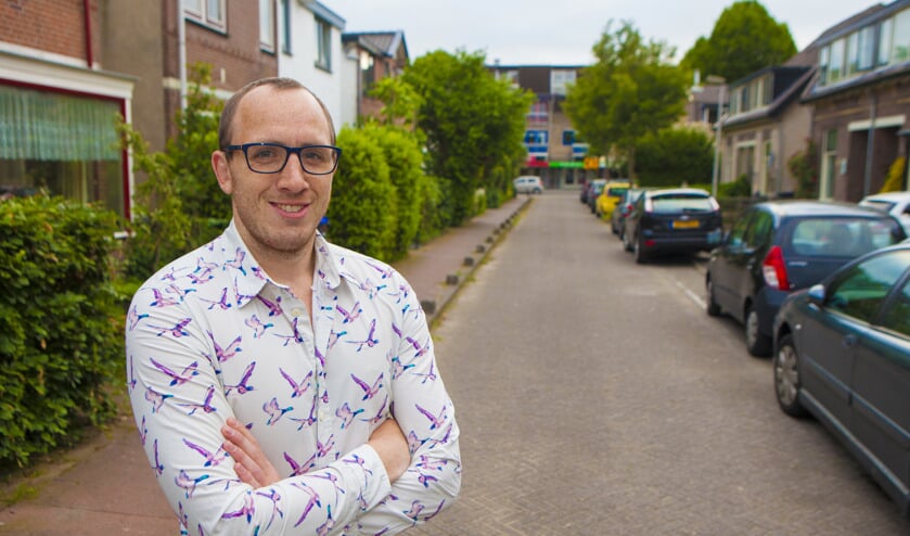 Roy van Leijen heeft een BuurtAED in zijn straat geregeld.