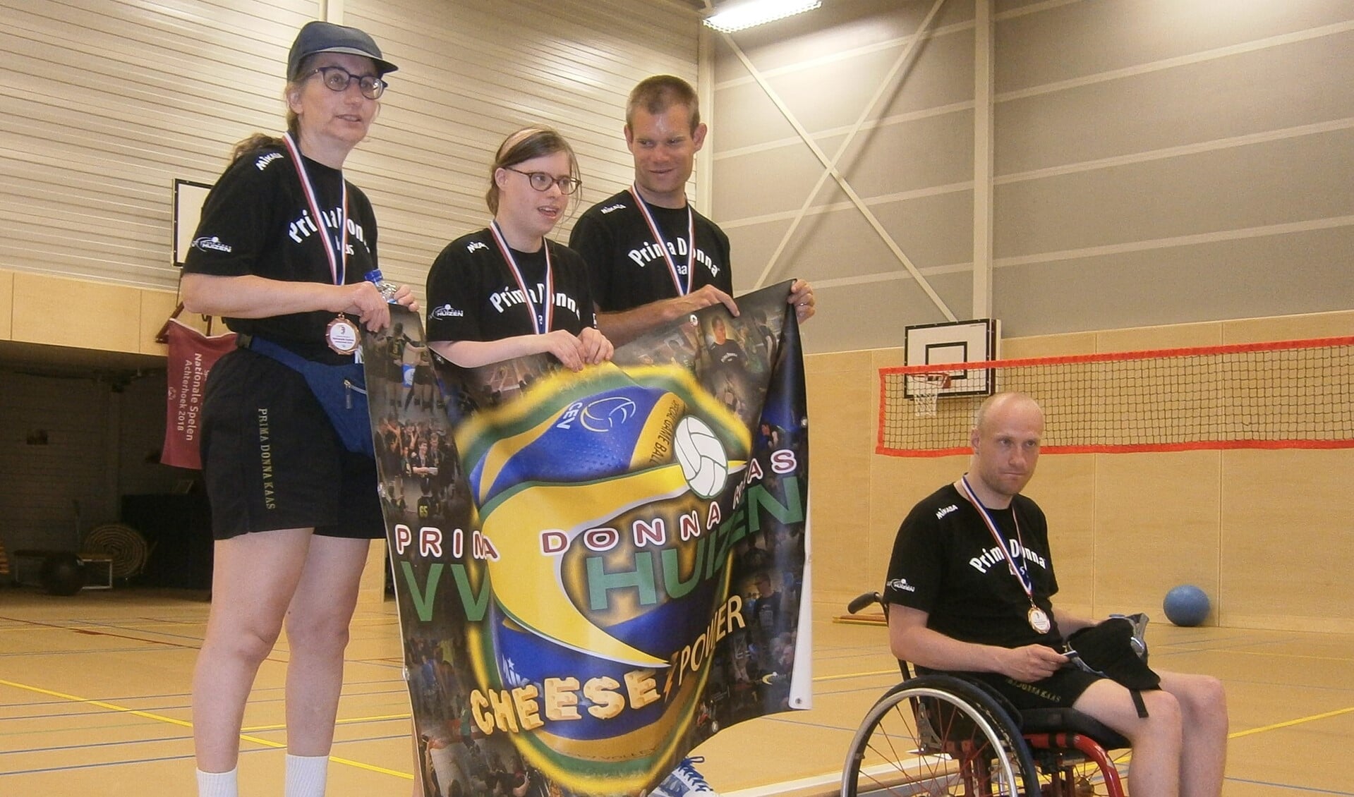 De winnaars van het brons bij de Special Olympics.