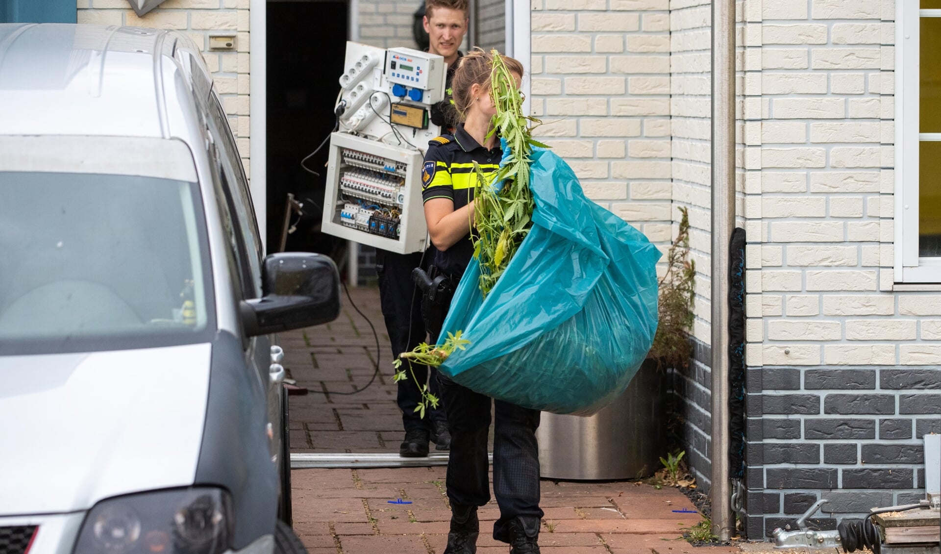 De politie viel op 9 juli 2018 de woning aan de Liebergerweg binnen. 