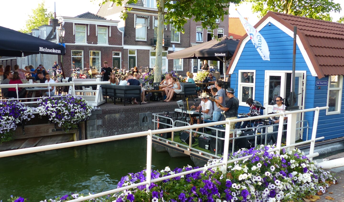 de Vuurlinie in de sluis