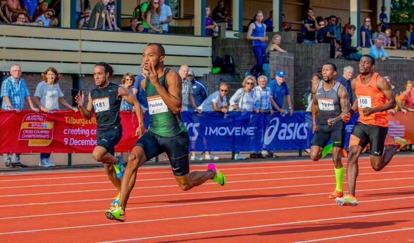 Hensley Paulina won de 100 meter.