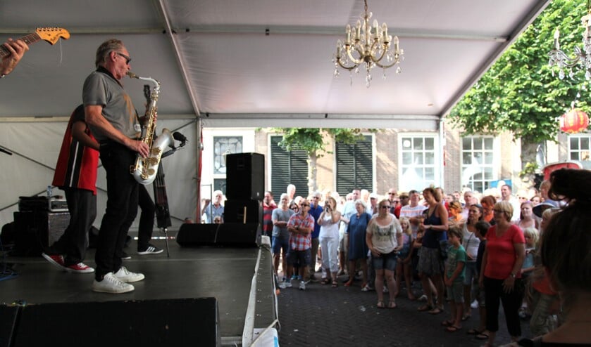 Hans Dulfer treedt zaterdagmiddag op het Grote Plein op.