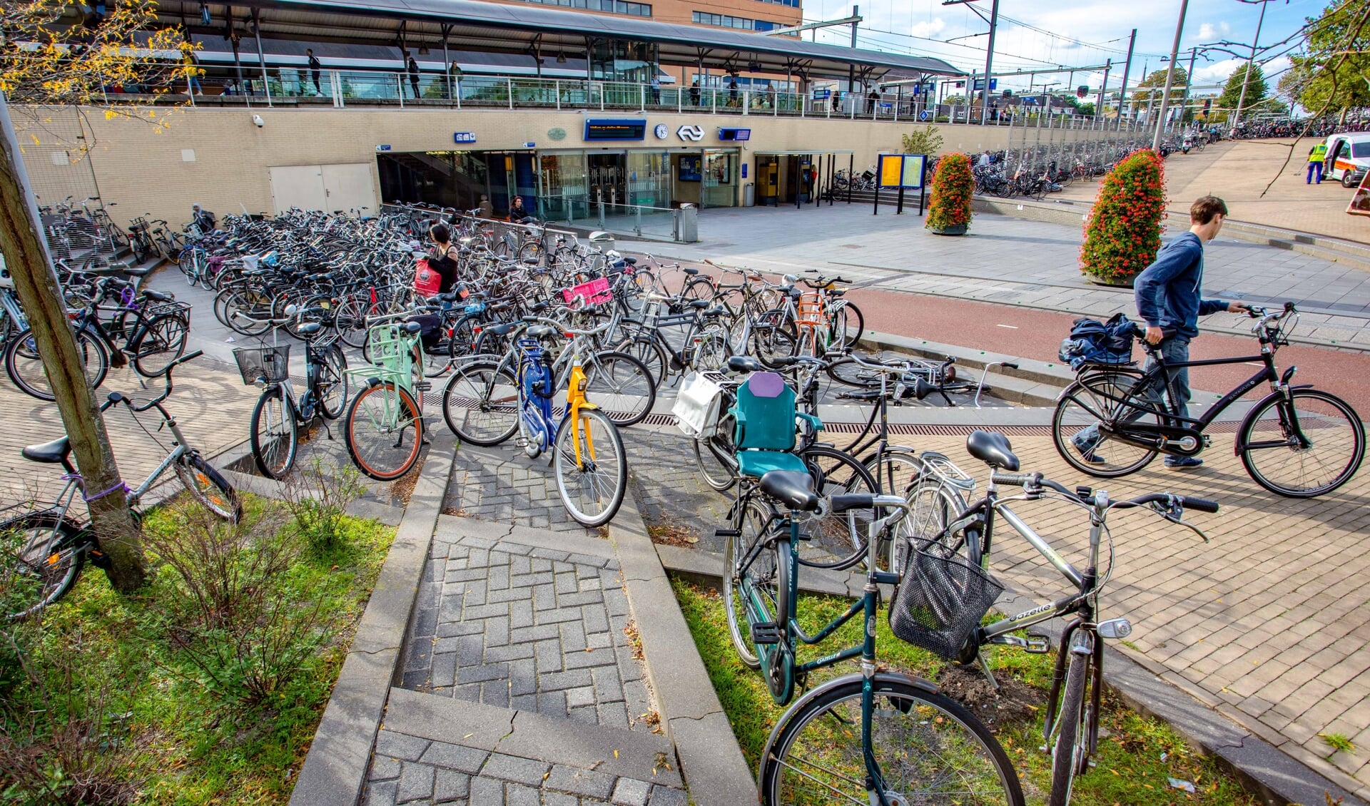 De dagelijkse fietsenchaos op het Oosterspoorplein.