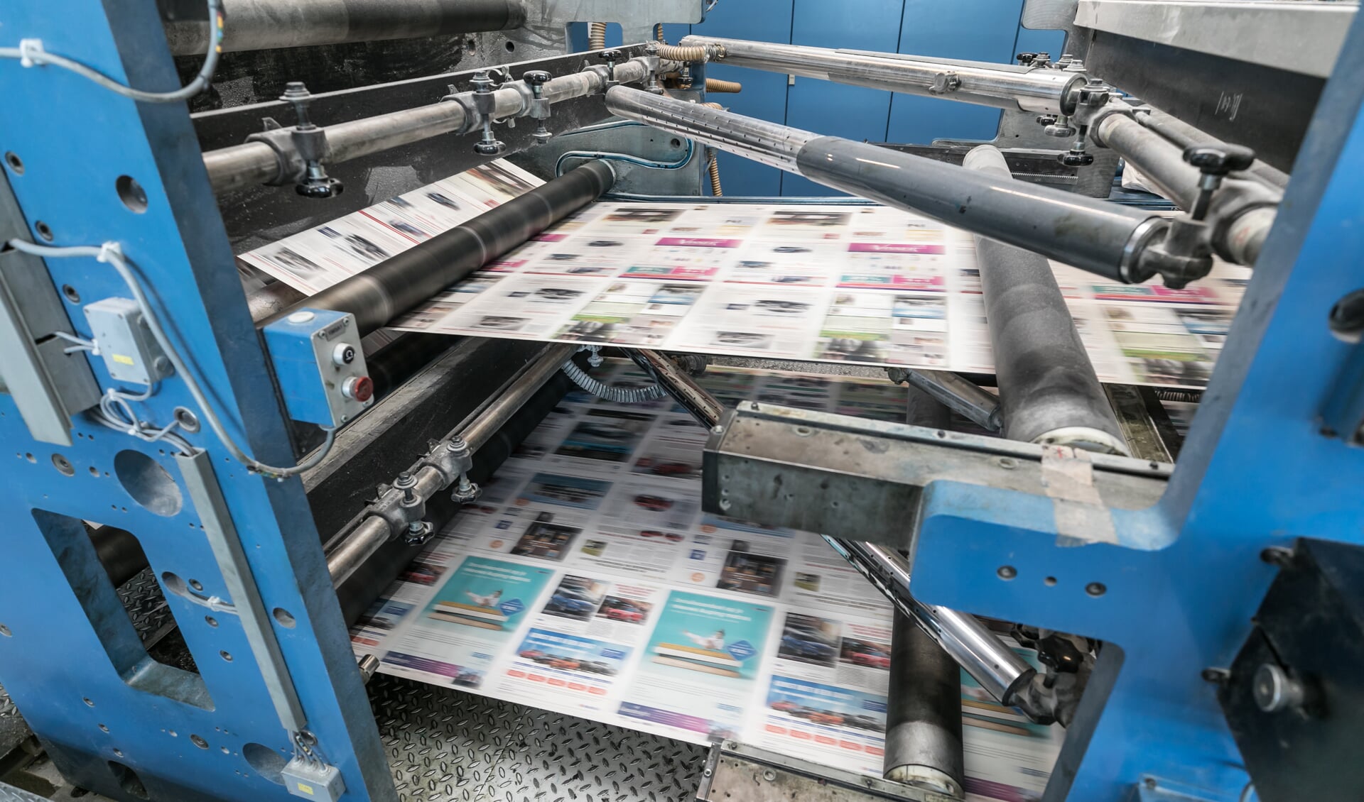 In hoog tempo rolt de krant door de drukpers. Daarnaast gaat het WeesperNieuws binnenkort iets extra's doen.