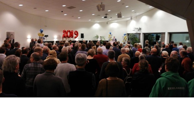 Gigantisch druk op de nieuwjaarsreceptie van Eemnes.