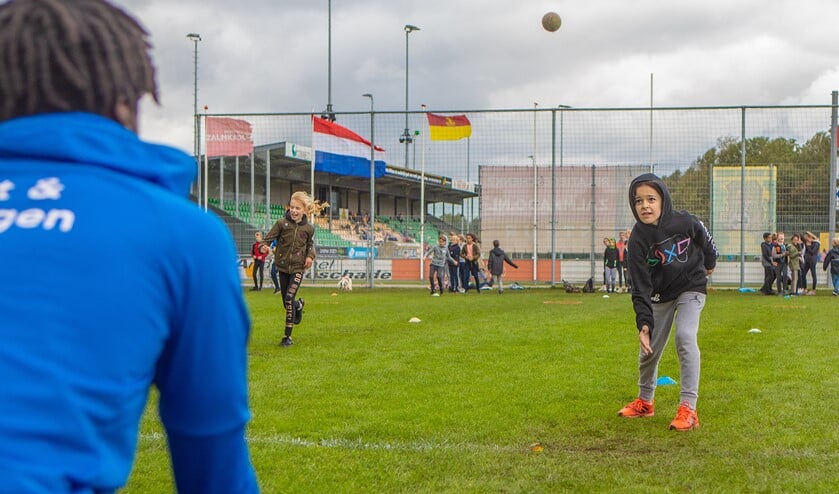 De leerlingen maakten kennis met zes sporten.
