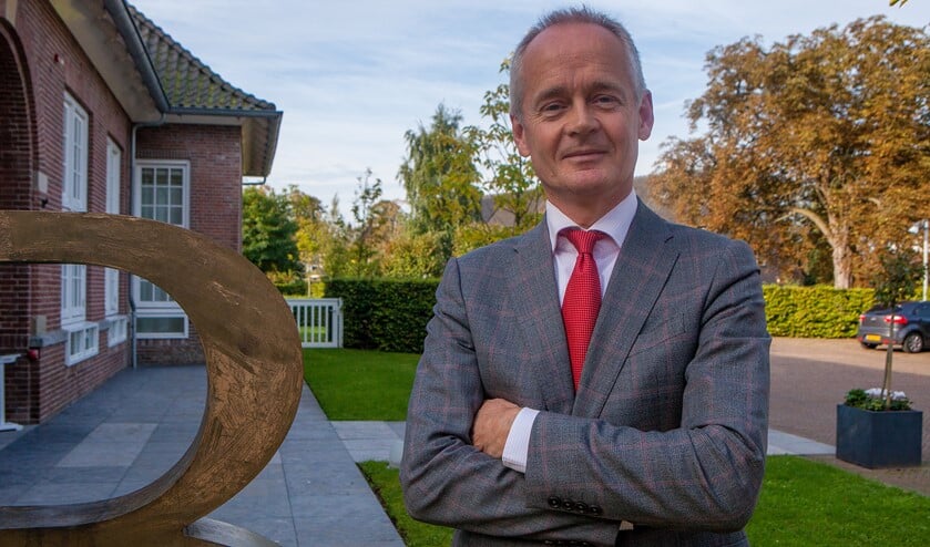 Niek Meijer in Blaricum. Twee jaar geleden wisselde hij ruim twee weken van werk met de burgemeester van Blaricum.