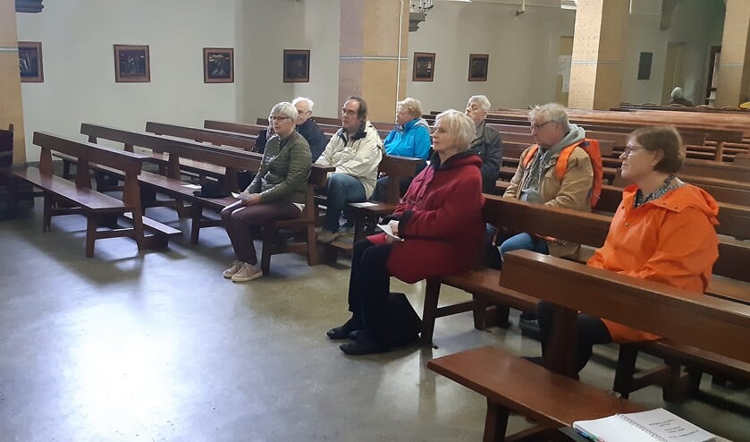 De bijeenkomst in de Sint Petrus' Bandenkerk.