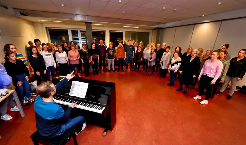 Repetitie EDOG Muzikaal Theater.