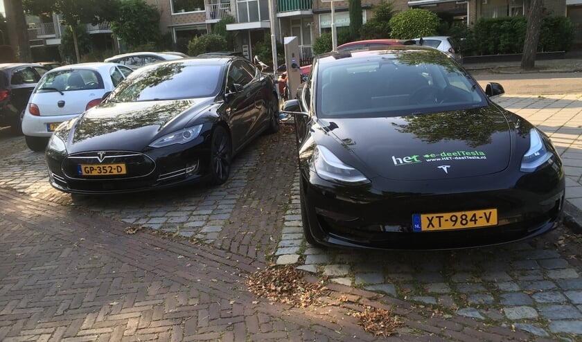 HET heeft ook een Tesla in het assortiment als deelauto.