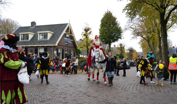 <p>Geen grootse ontvangst van Sint dit jaar, maar wat gebeurt er dan wel?</p>