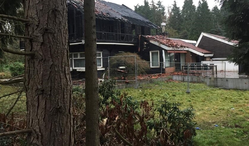 Vredelaan 9, de ochtend na de brand.