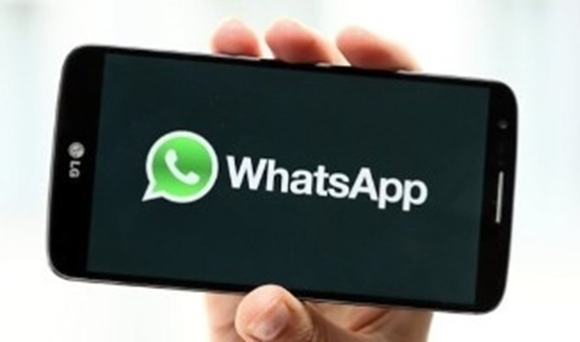 WhatsApp kan een goed hulpmiddel zijn voor senioren.