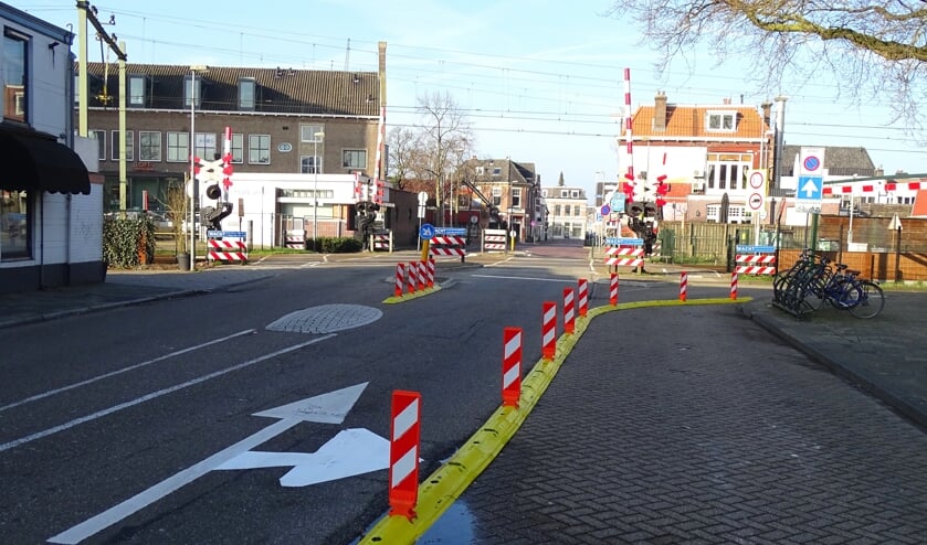 De gele band valt in ieder geval goed op.