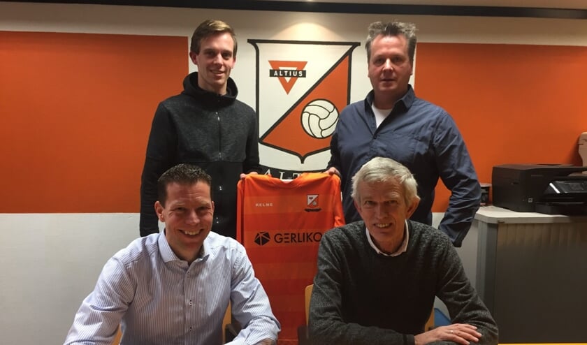 Marco Gras (linksvoor) is voor minimaal twee jaar benoemd.