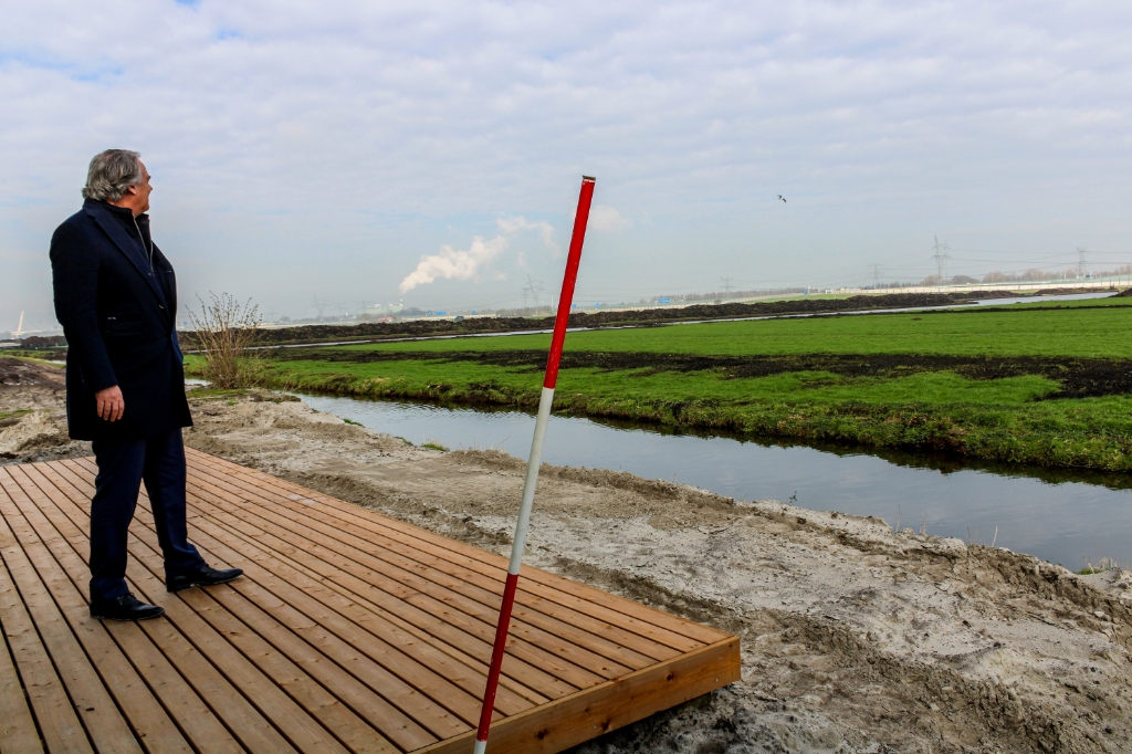 GEM Bloemendalerpolder en Stichting Flora en Fauna lijnrecht tegenover elkaar