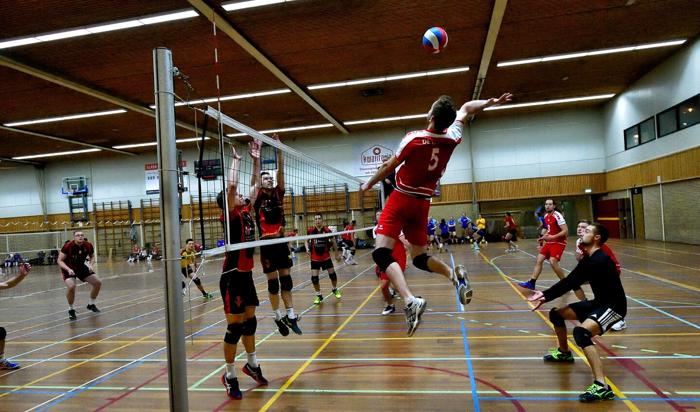 Smashing '72 was veel sterker dan VIP: 4-0.