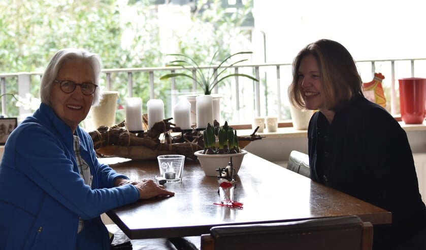 Edu Kraaier en Irene Vergoossen zijn allebei lid van de orde van de weefsters Sophia Omnia Vincit.