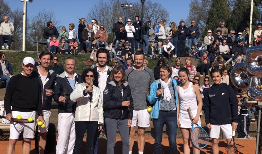 Geen sigaretten meer bij tennisclub Het Spieghel.