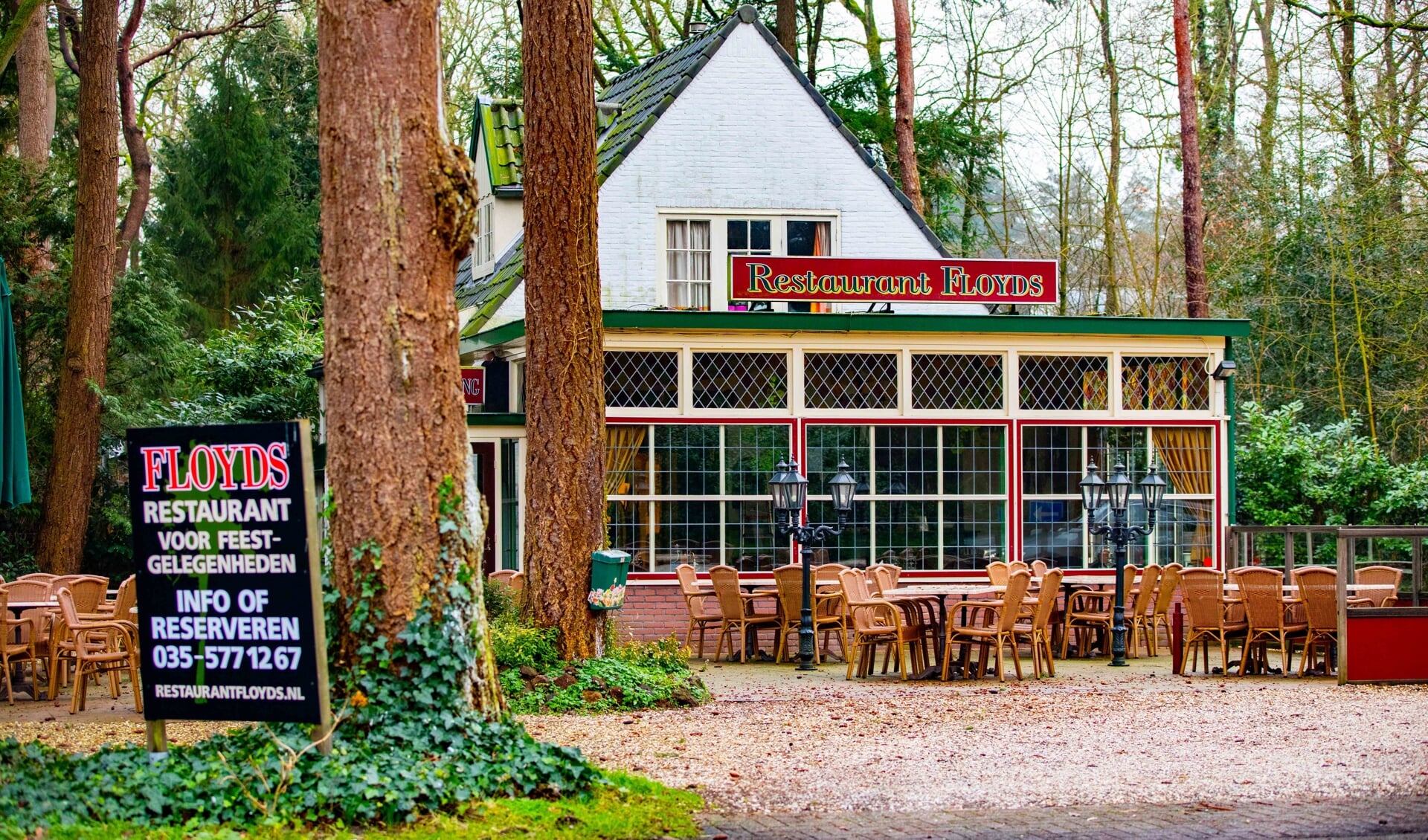 Restaurant Floyds aan de Noodweg, midden in de natuur. 