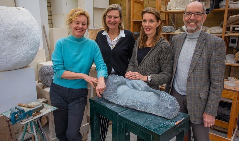V.l.n.r.: Caroline, Cecile, Monique IJsselstijn (pr) en Gerard.