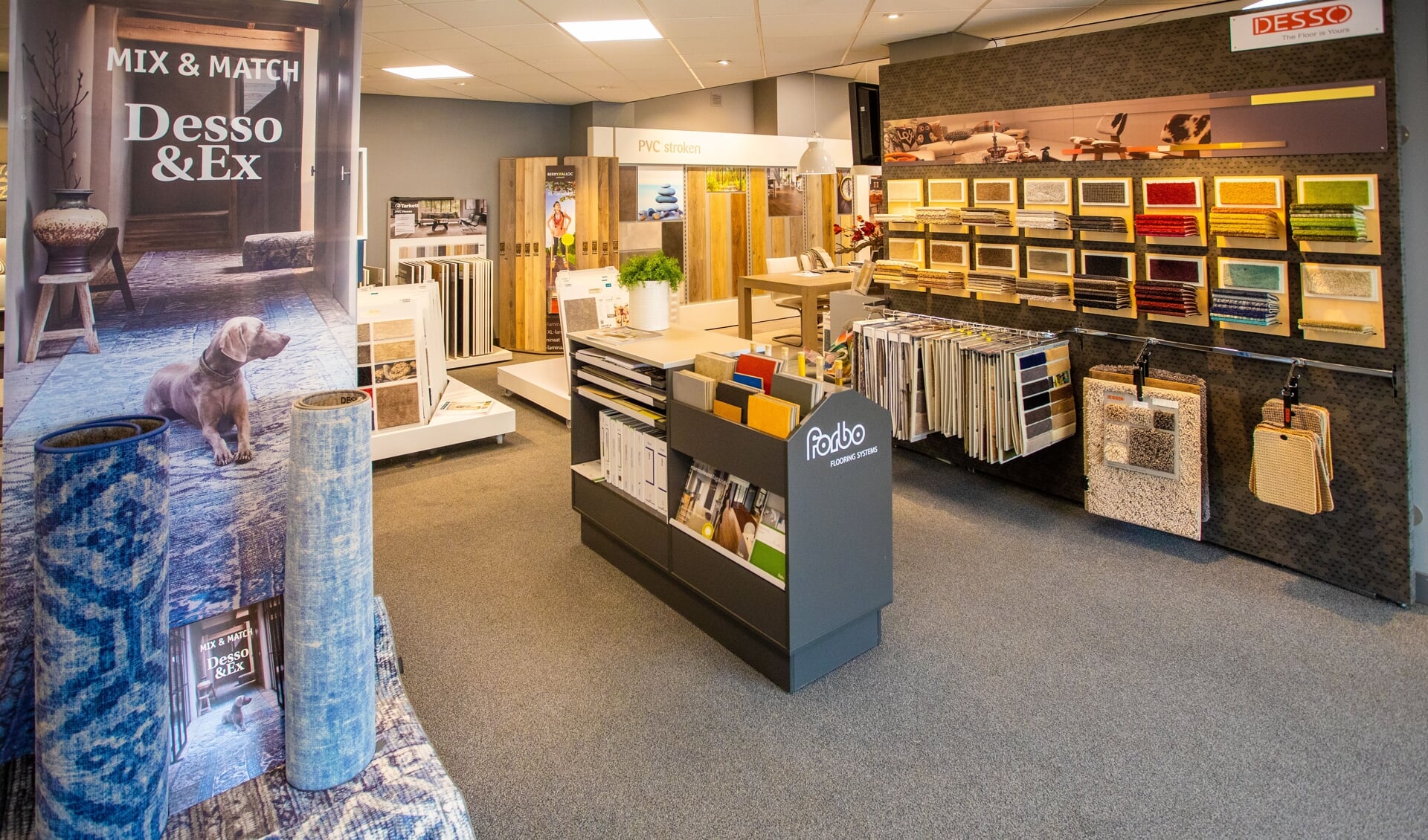 duim uitlokken Beperken Louis Tapis is de winkel voor parket, tapijt en gordijnen - Al het nieuws  uit Bussum