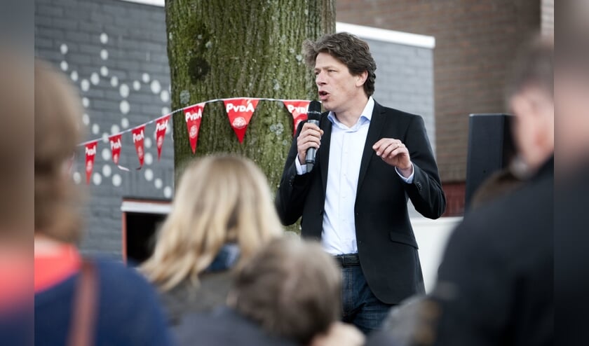 Paul Tang op campagne.