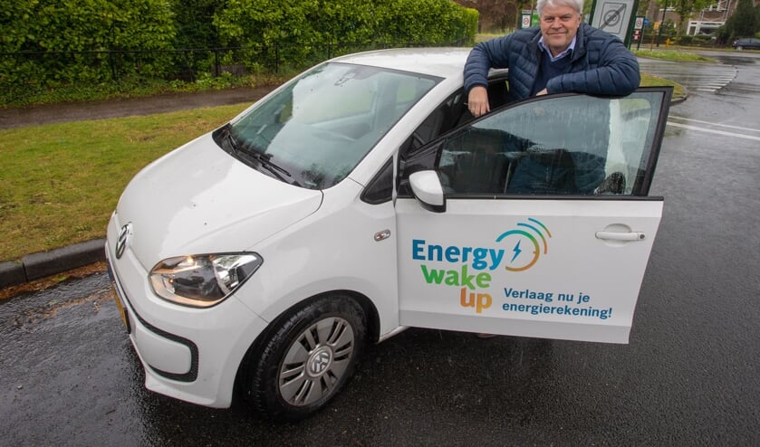 Toon de Mol van Otterloo met zijn Energy Wake Up-auto.