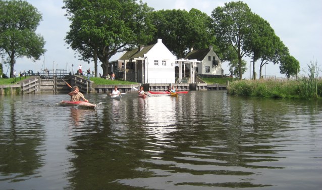 Kanoën is goed voor lichaam en geest.