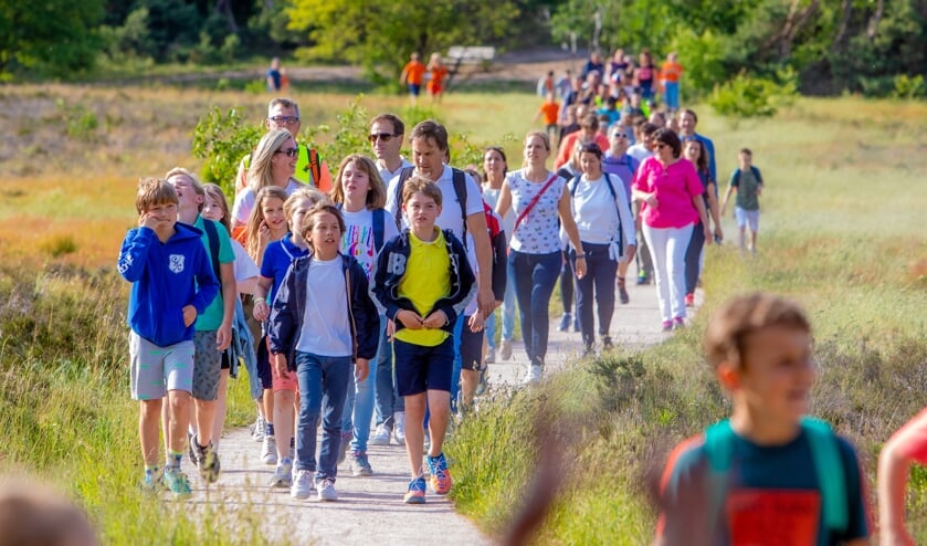 Maandag was een zonnige eerste wandelavond.