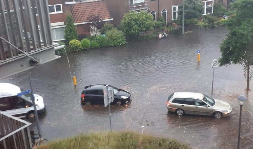 Regen Zorgt Voor Veel Overlast In Hilversum Het Nieuws Uit Hilversum