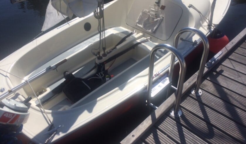 Leefbaar Huizen is blij met de trappen, maar dan moeten eigenaren er niet hun boot aan afmeren.