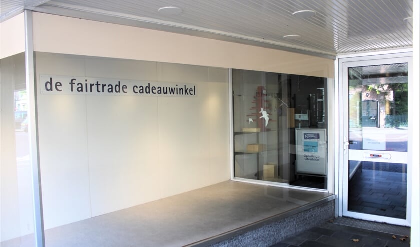 De fairtrade cadeauwinkel is leeg.