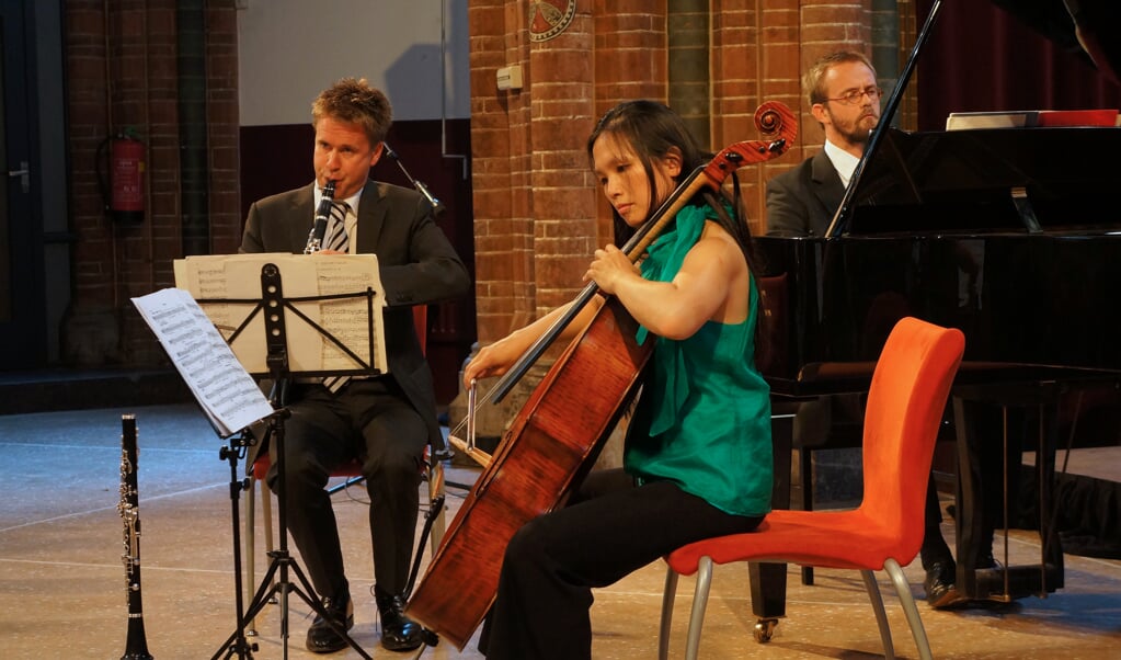 Een thuiswedstrijd voor Julia Tom, celliste van het Koninklijk Concertgebouworkest én inwoonster van Weesp.