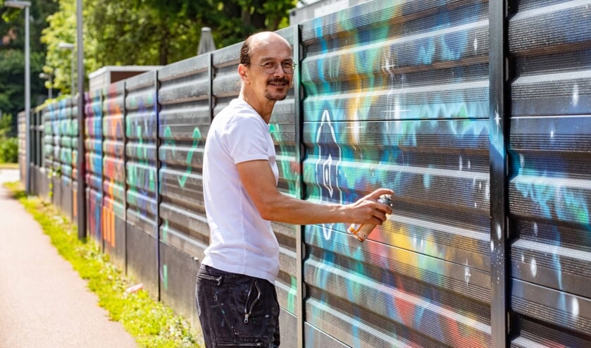 Over twee weken hoopt Eric van der Vegt zijn straatkunstwerk af te hebben. 