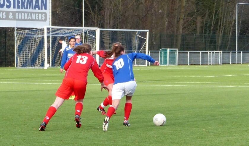 Aanmelden voor damesvoetbal bij BFC.