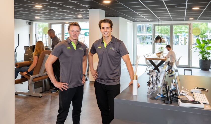 Clubmanager Hugo en eigenaar Thomas (rechts) en hun team heten de sporters graag welkom.