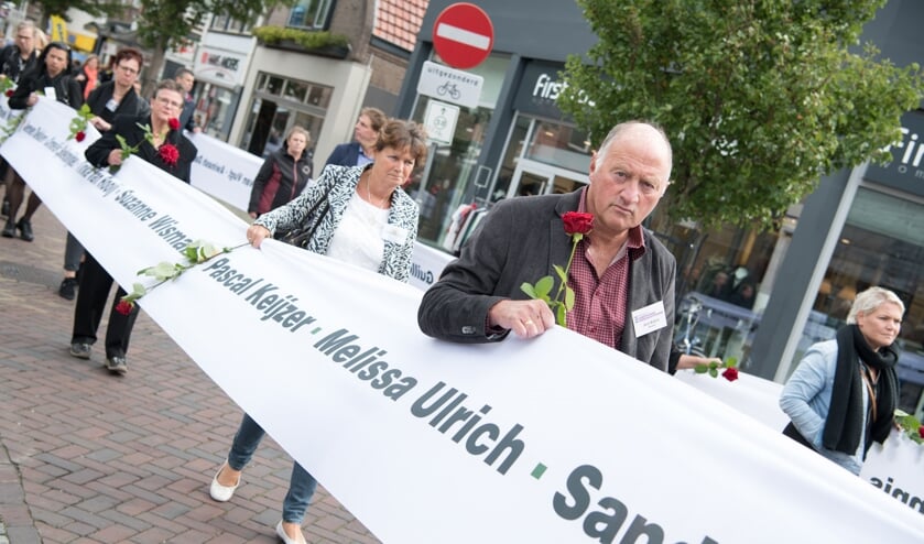 Henk Keijzer met de naam van zijn zoon Pascal tijdens een eerdere bijeenkomst.