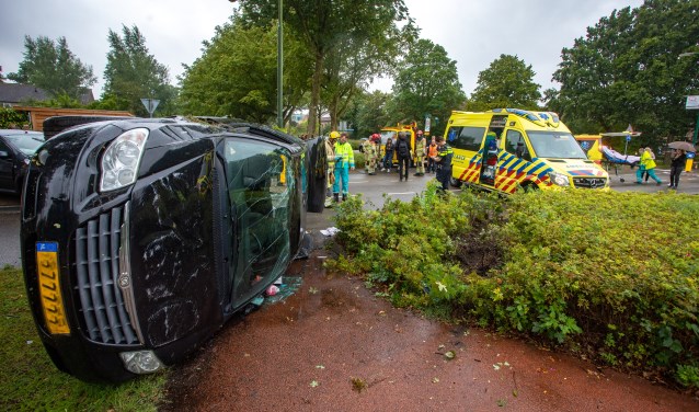 Brandweerman gewond na ongeval in Eemnes - .
