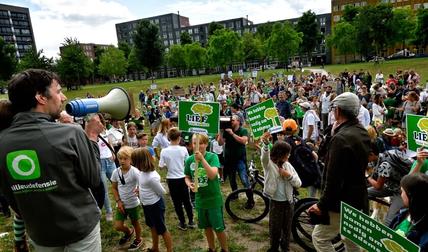 In juli van dit jaar was er al een protestmars van kinderen tegen de centrale.