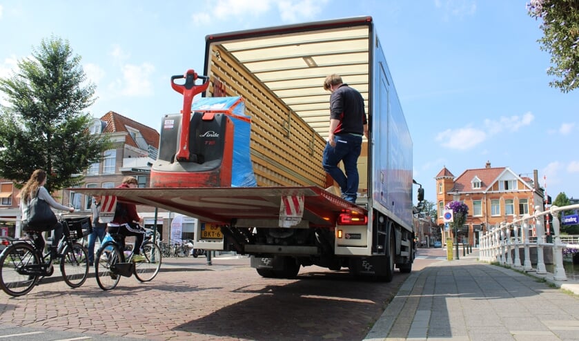 Lossen op de Slijkstraatbrug.