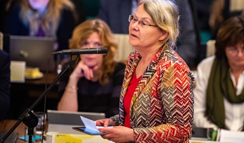 Jacqueline Kalk vindt dat Jaeger zich moet bezinnen op zijn functie na het lezen van het BING-rapport.