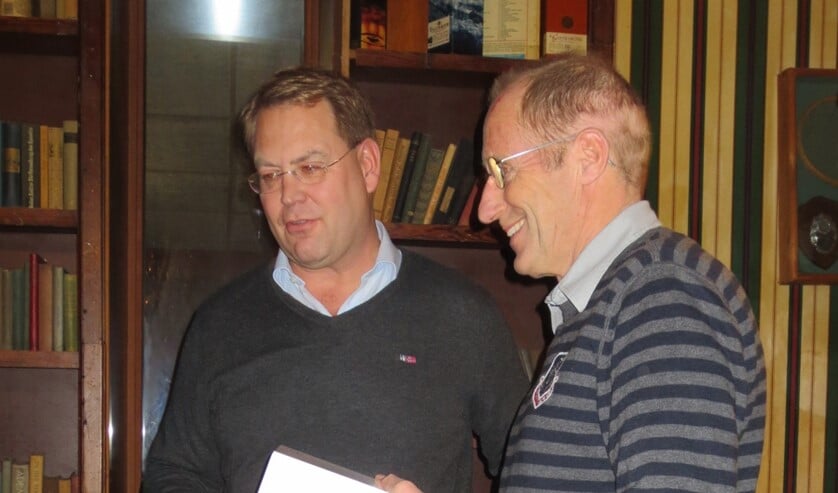 Voorzitter Erland Morelissen (links) en Mink Zeilstra.