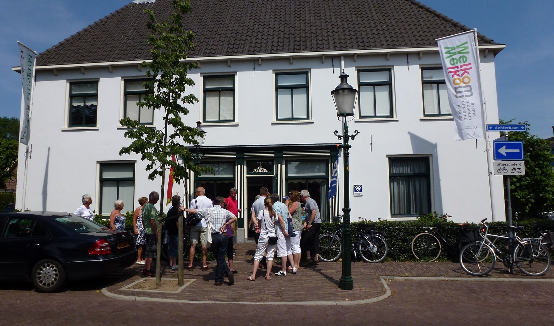 De wandelingen starten bij het Huizer Museum.