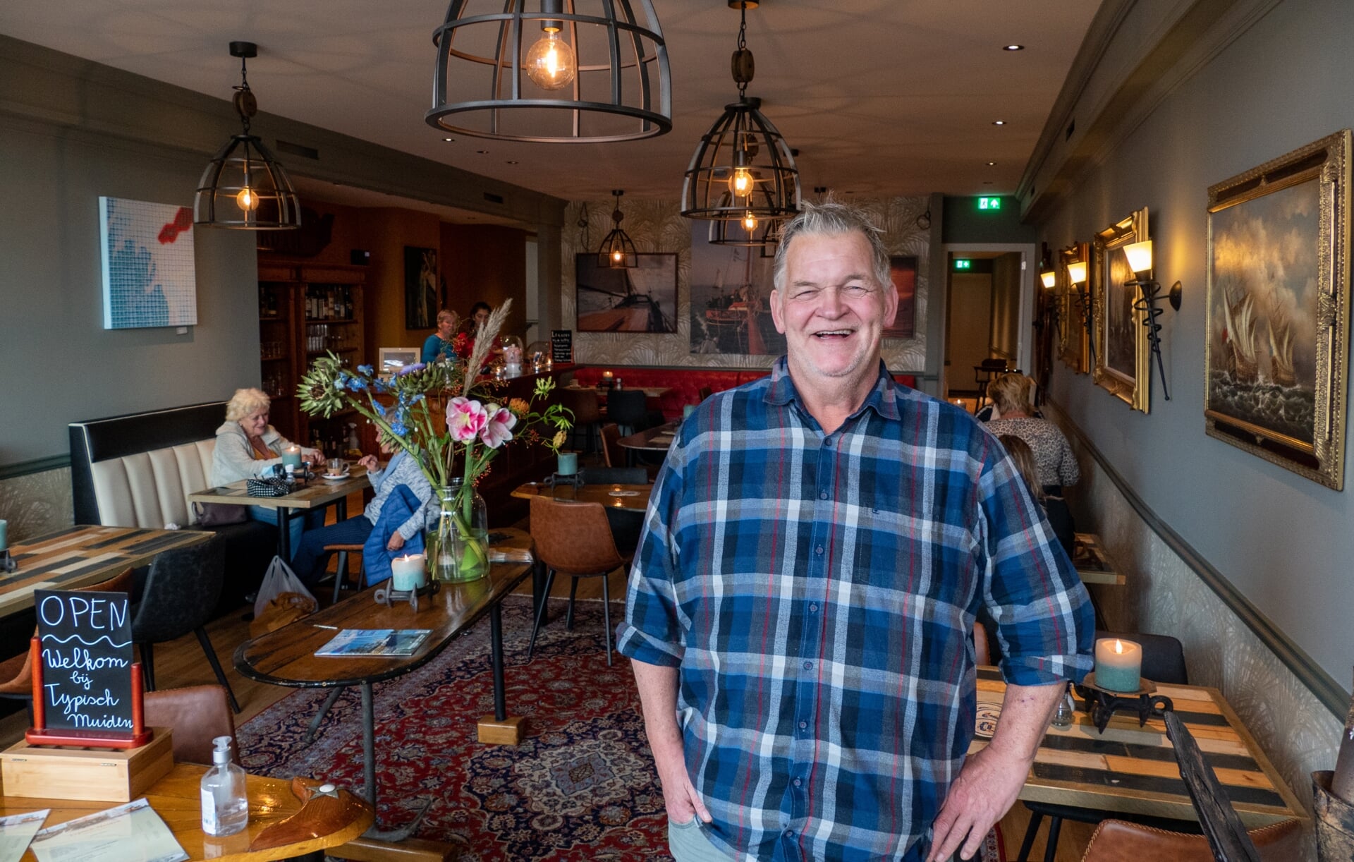 Ruurd Kleuver van café Graaf Floris V Muiden is onverwacht overleden. 