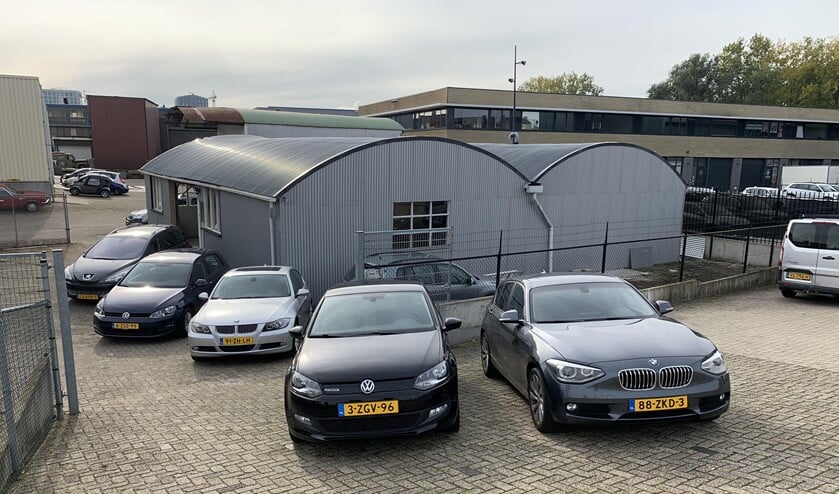 <p>De showroom van Auto Erkend.</p>